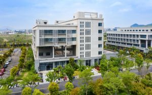 nova5z外屏碎了有必要换吗_nova5外屏碎了